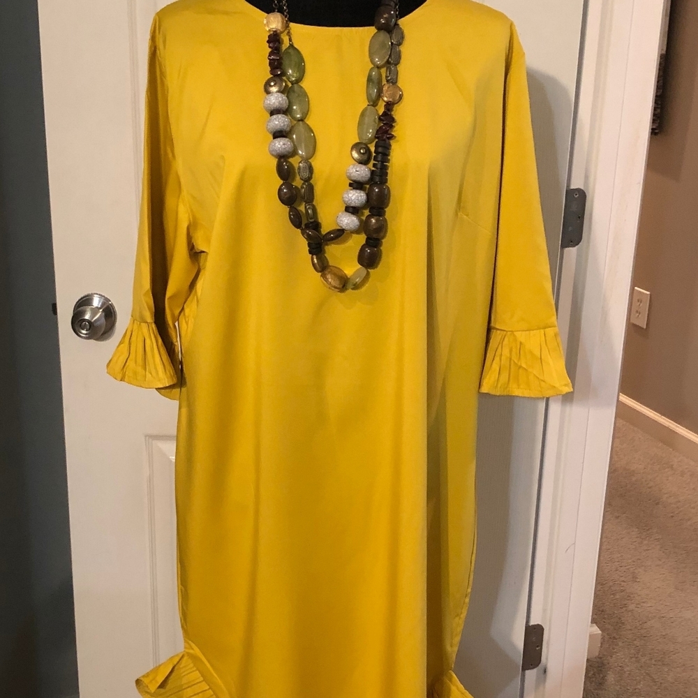 Dress - Picture 4 of 4